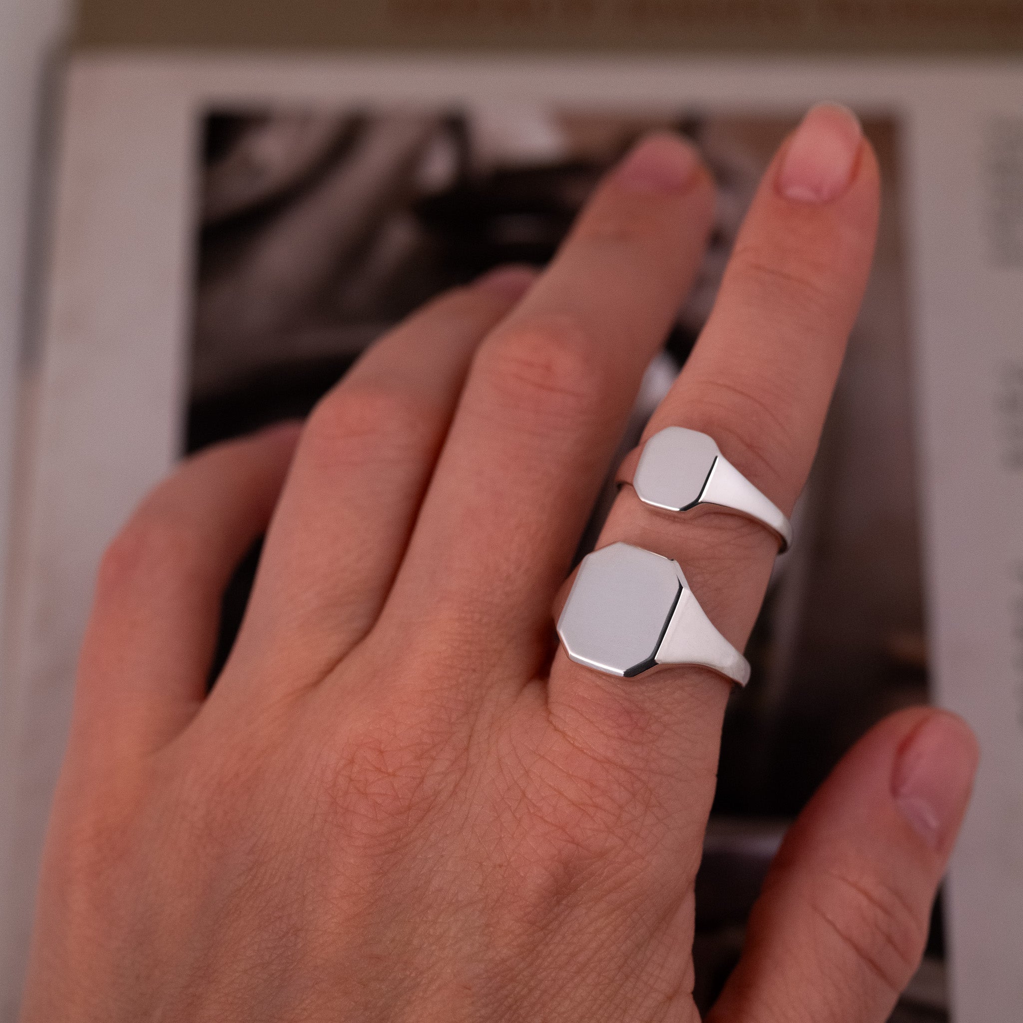 Grande Emerald Signet Ring - Plain (S)