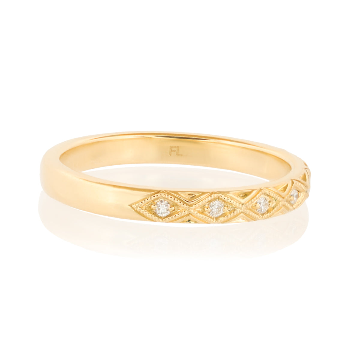 Serpentra Ring - Round Diamond