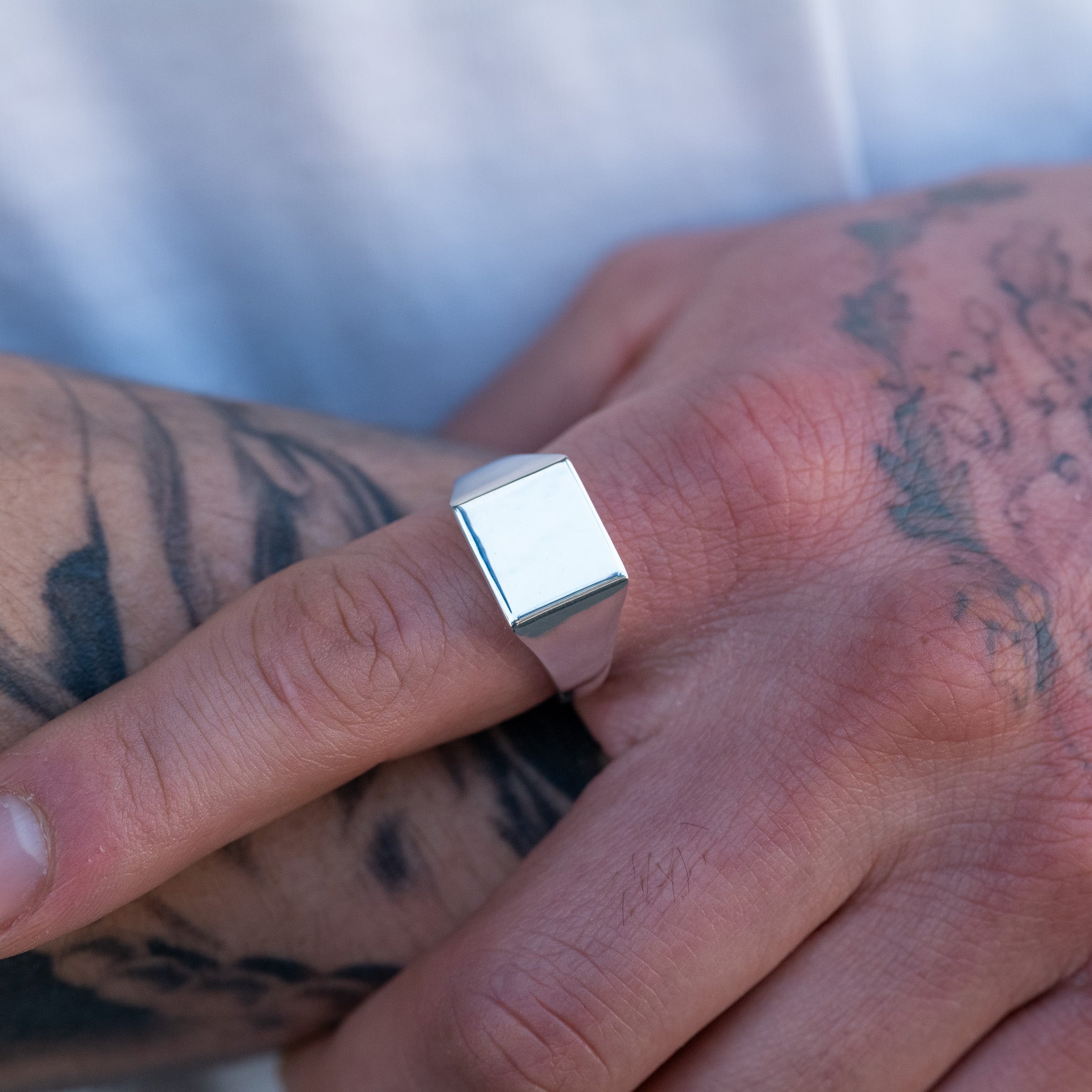 Grande Square Signet Ring - Plain (S)