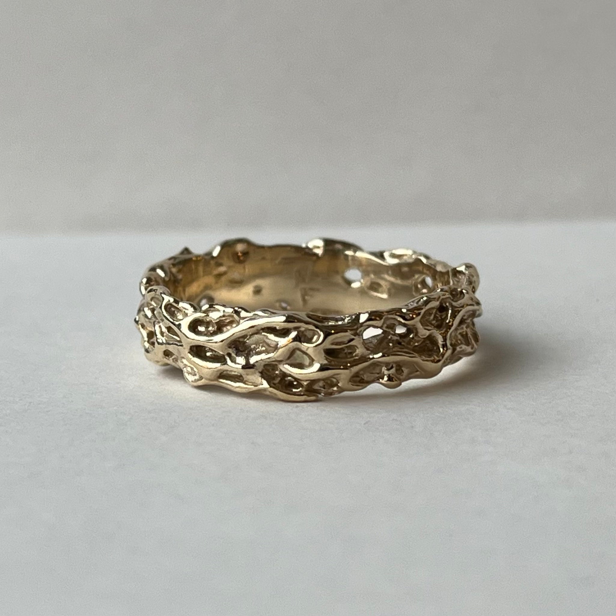 Tumble Band Ring