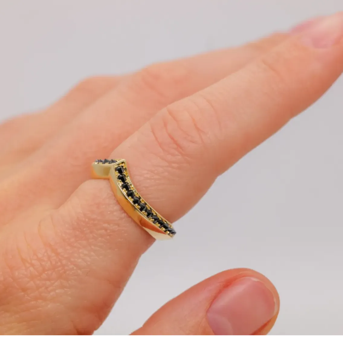 Knife Edge Hazeline Ring - Iron Maiden