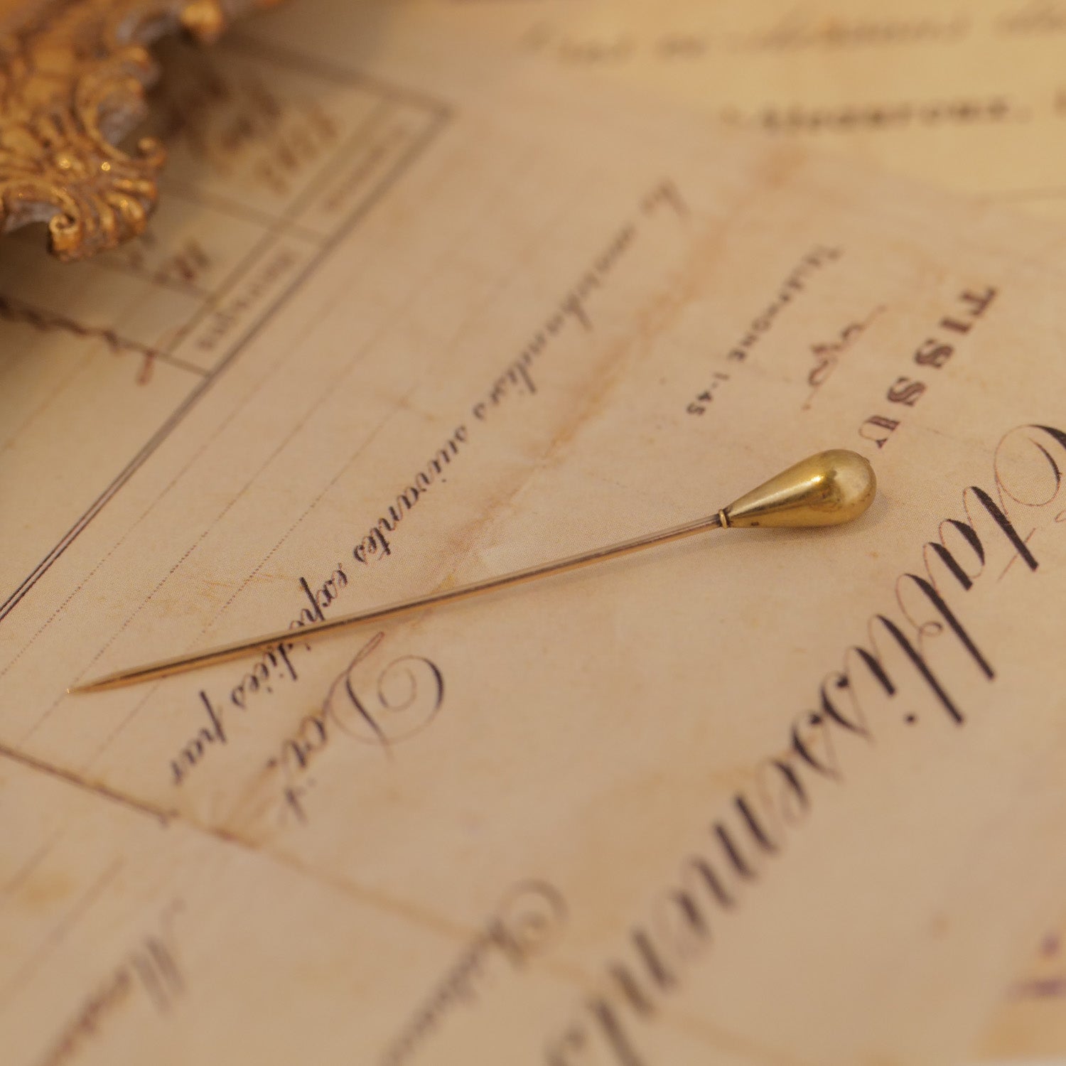 Vintage Teardrop Stick Pin