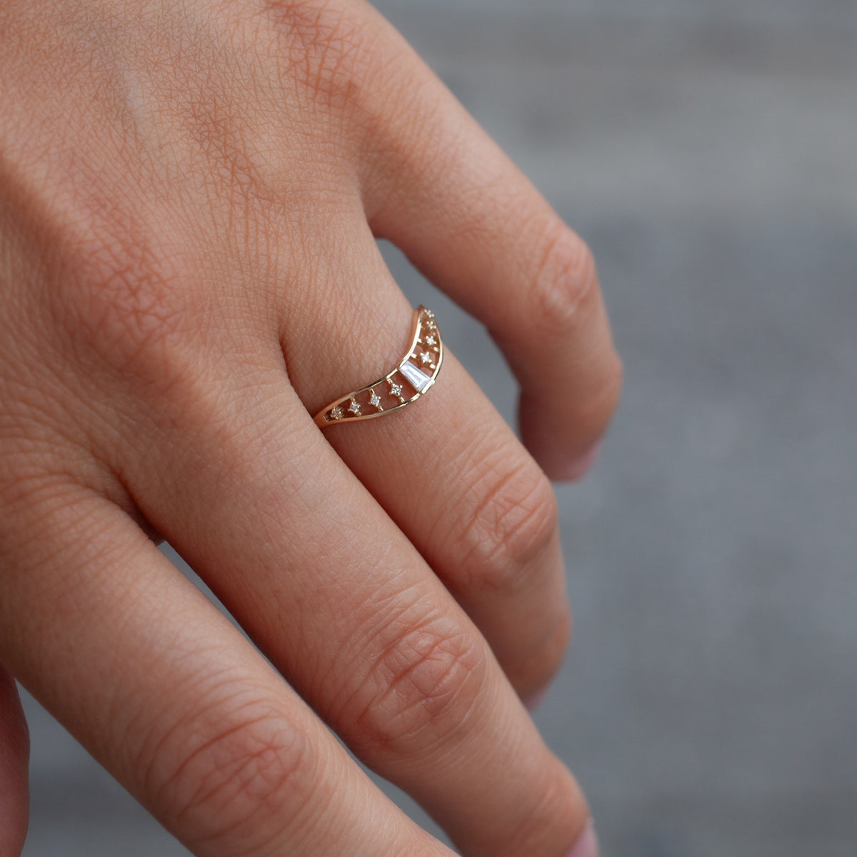 9 Diamond Crown Ring