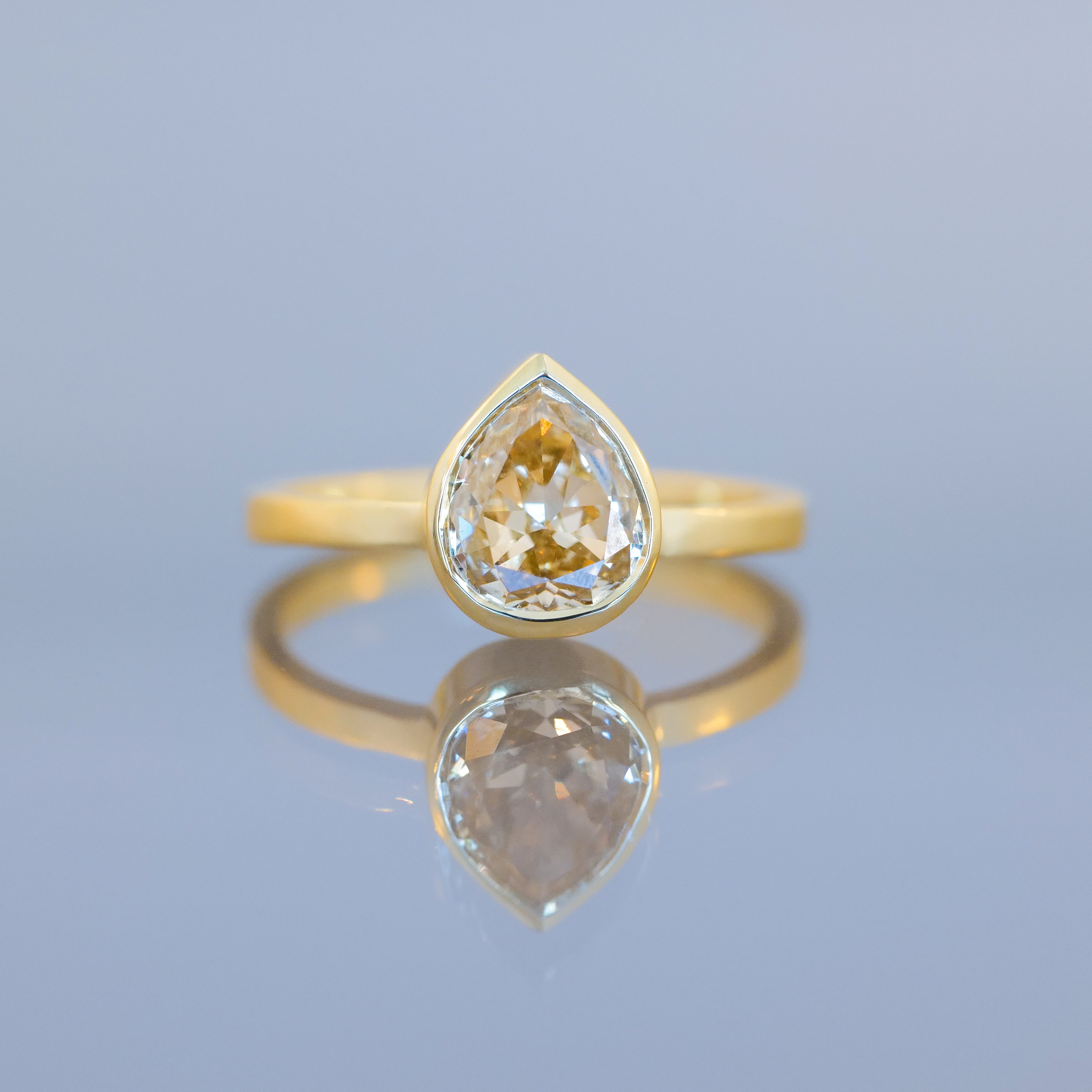 Cor Ring - Brilliant Peach Diamond