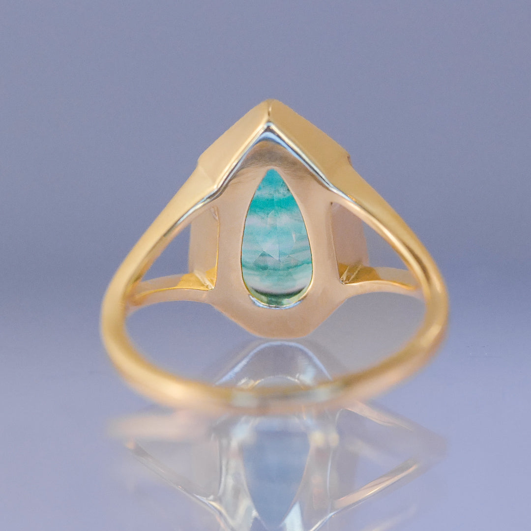 Phoebe Ring - Emerald (1.86ct)