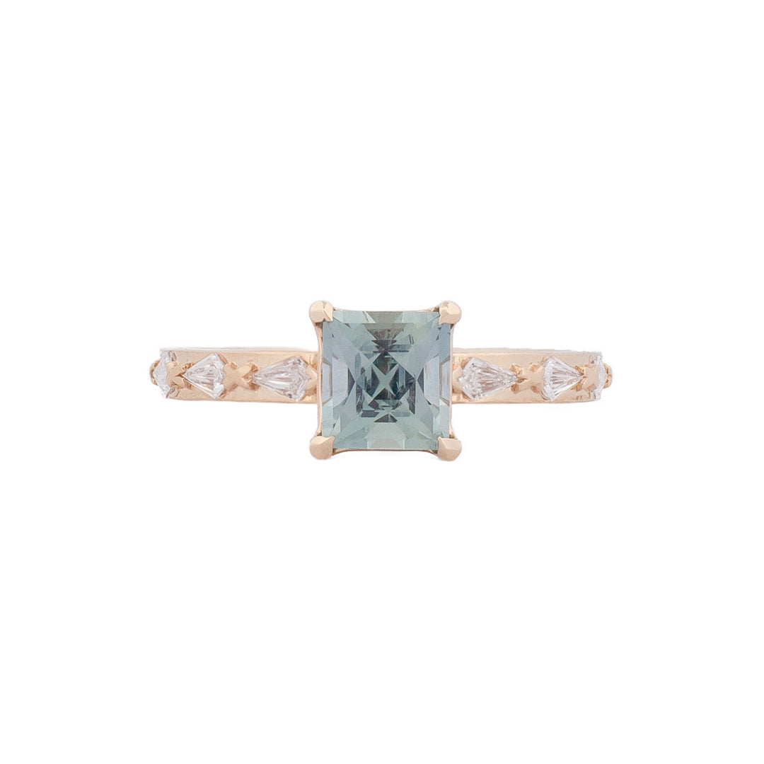 Fiat Lux Classic Theia Ring – 1.41ct aqua sapphire center, kite diamonds, in 14K gold shown on white background.