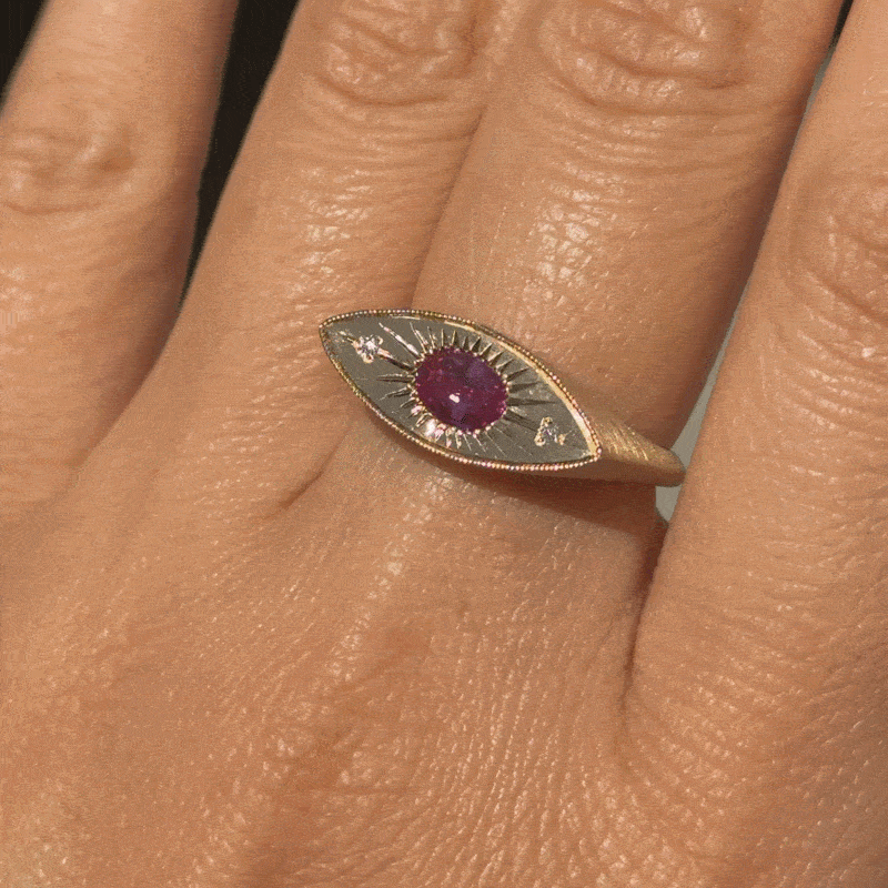 Brilliant Third Eye - Raspberry Oval Sapphire (0.645ct)