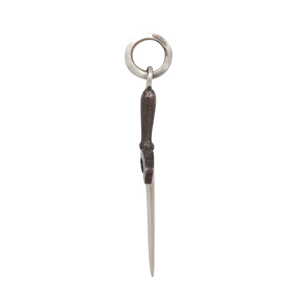 Parrying Dagger Charm (S)