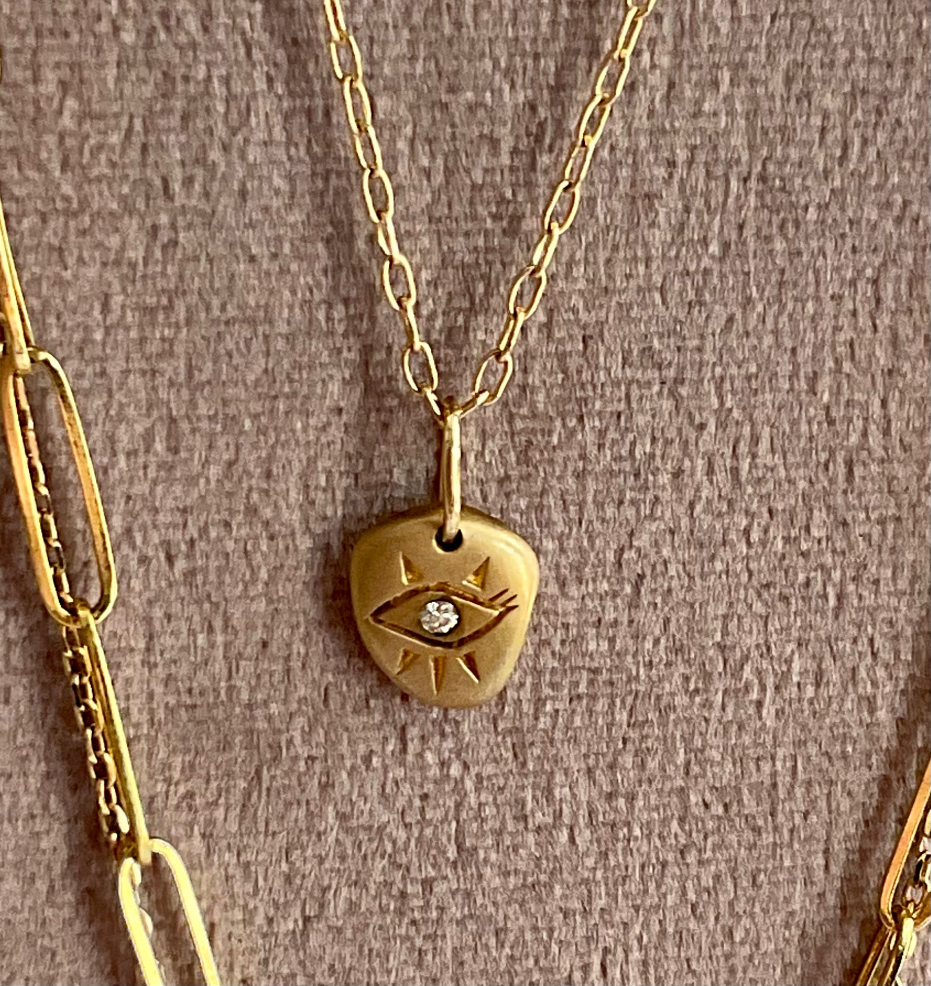 Golden Shell Nugget Eye Necklace