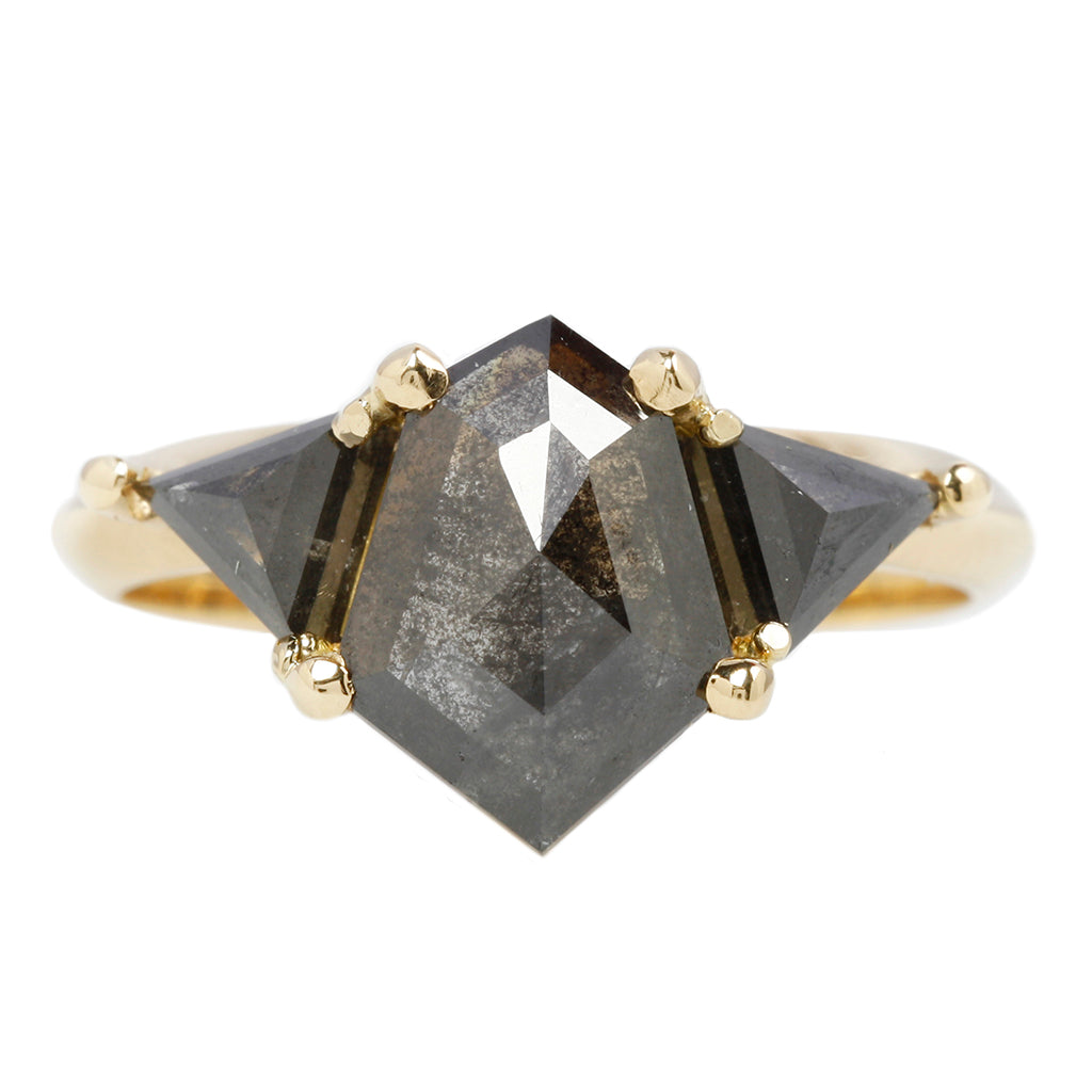 Caliburn Ring - Black Kite Cut Diamond (2.0ct)