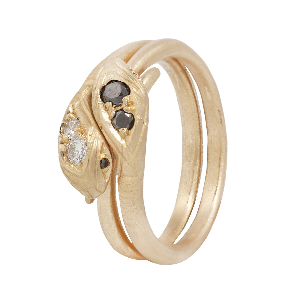 Victoria's Yin Yang Fede Ring - White & Black Diamond
