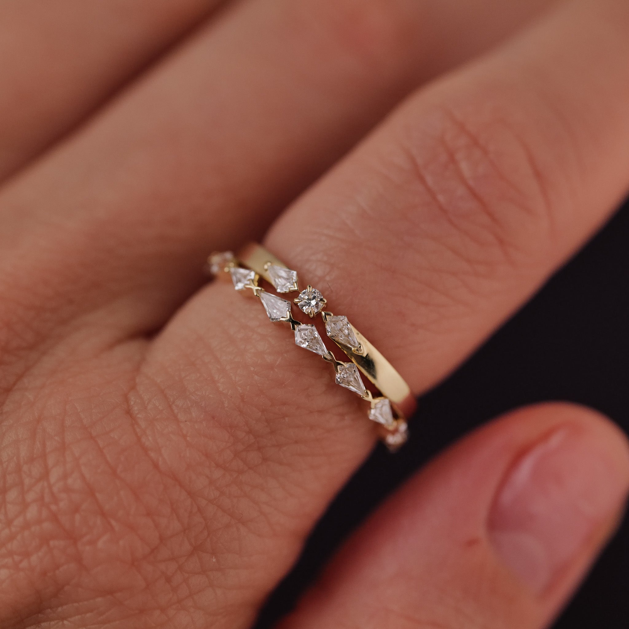 Petite Centered Kite Ring - White Diamond