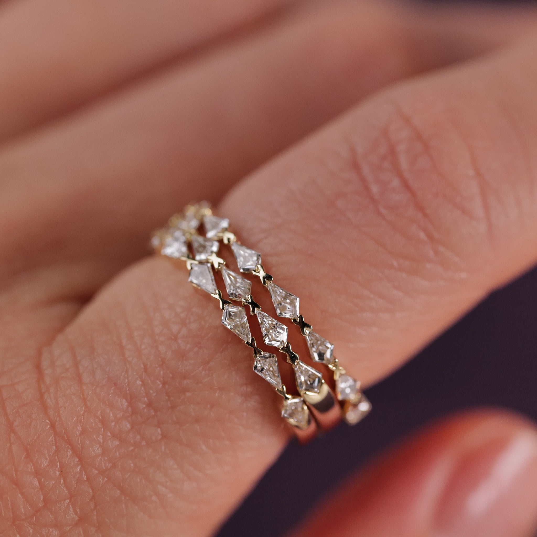 Petite Centered Kite Ring - White Diamond