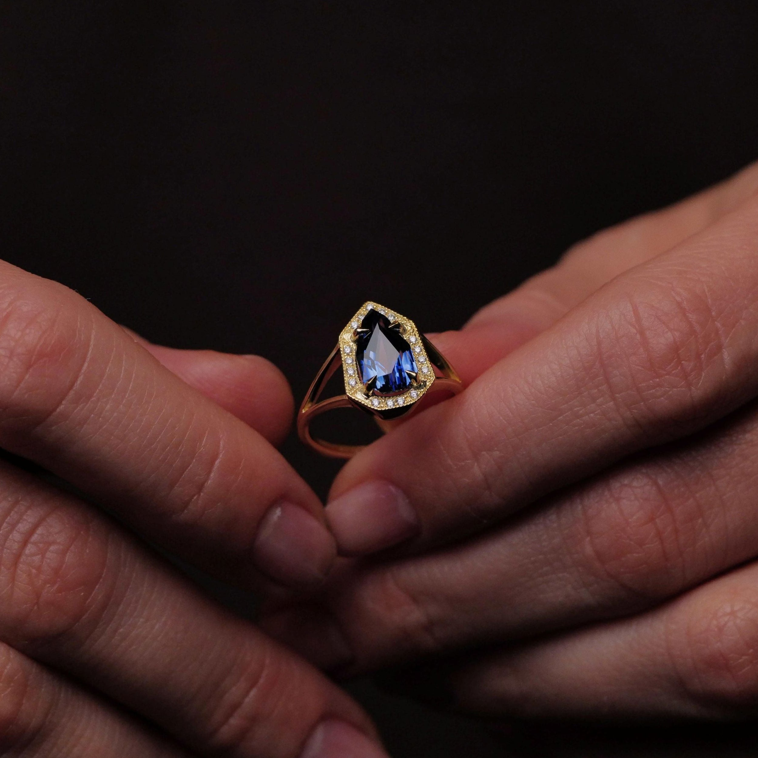 Grande Phoebe - Cobalt Shield Sapphire (2.30ct)