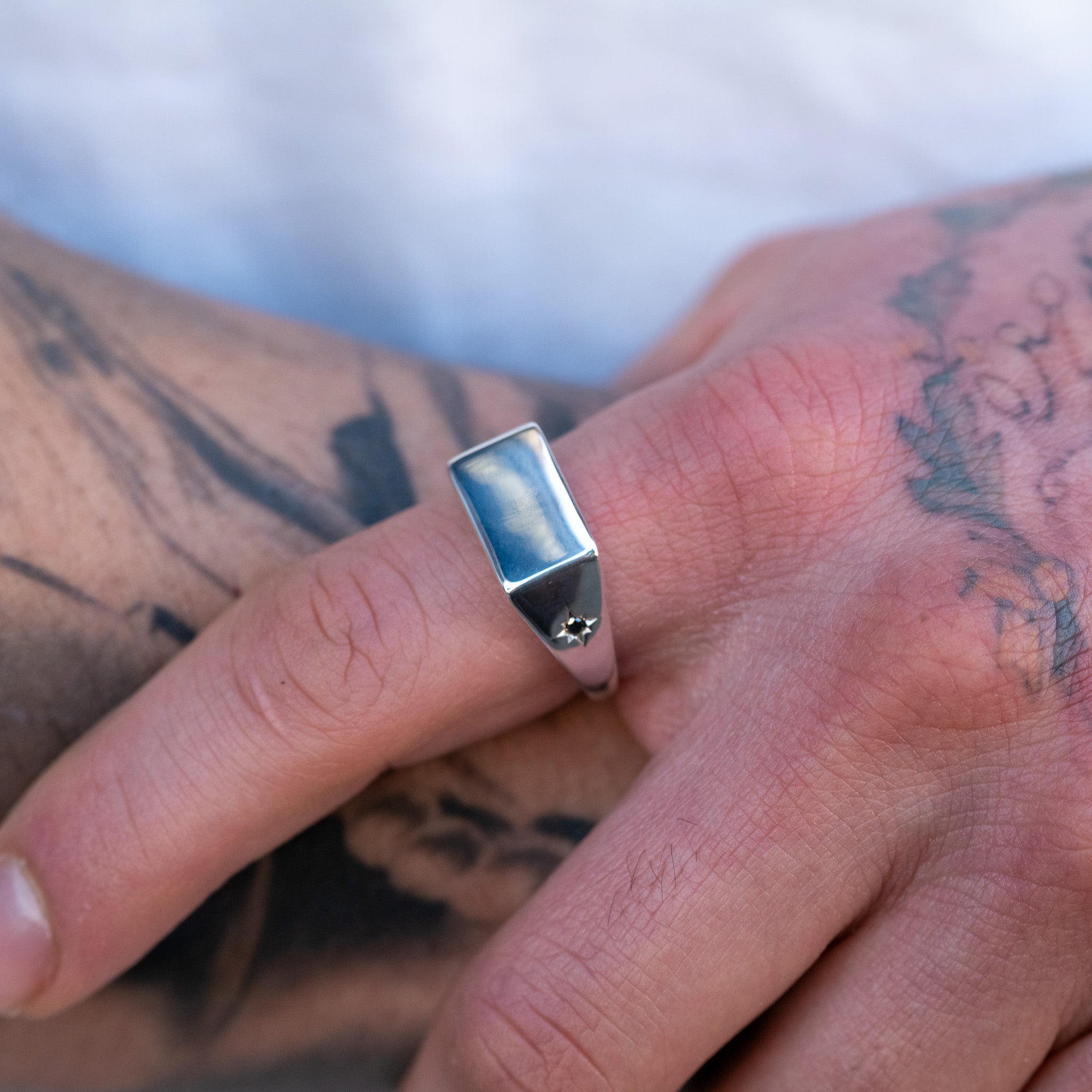 Grande Rectangle Signet Ring - Star Set (S)