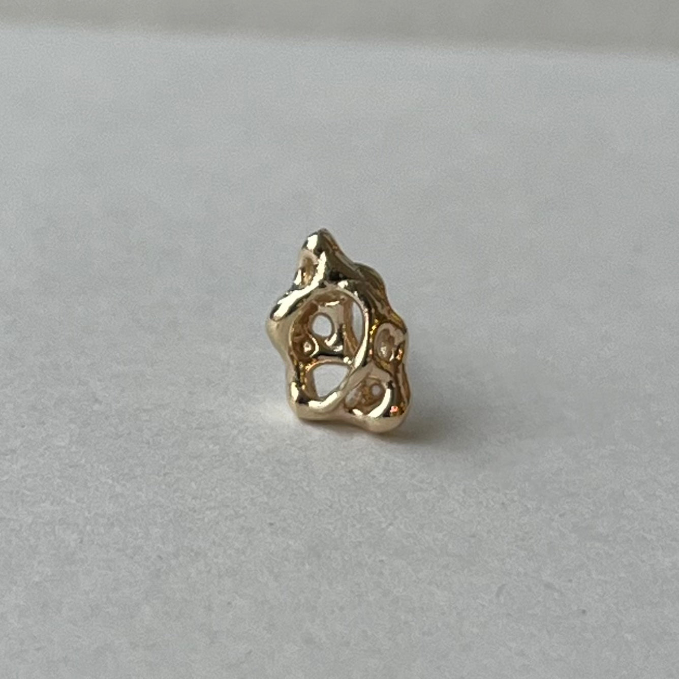 Cavity Earring - Classic