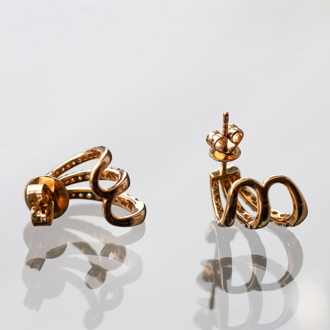 Graduated 3 Row Pavé Stud