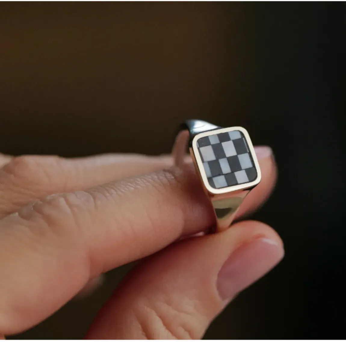 Soft Square Checkerboard Signet