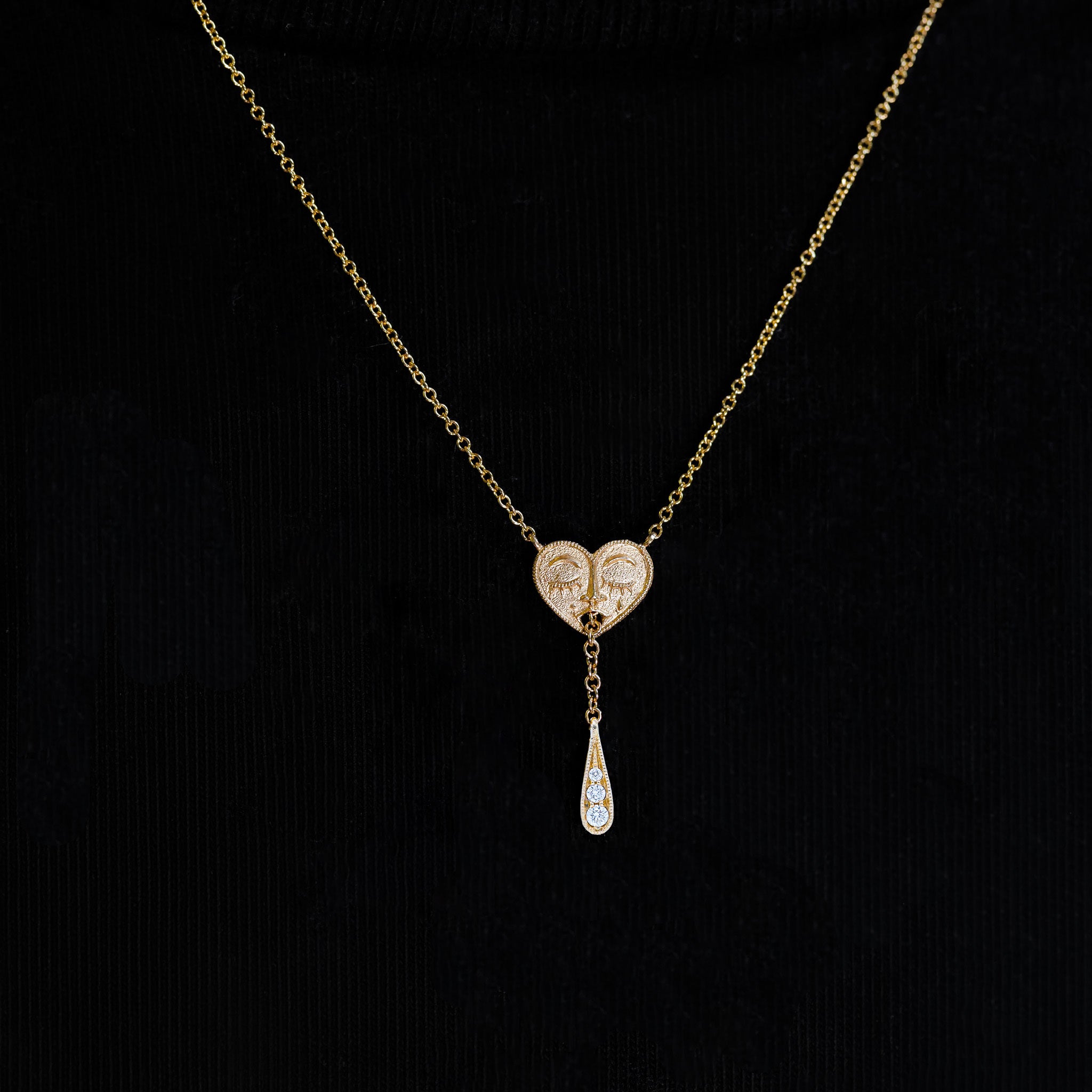 Vom Necklace