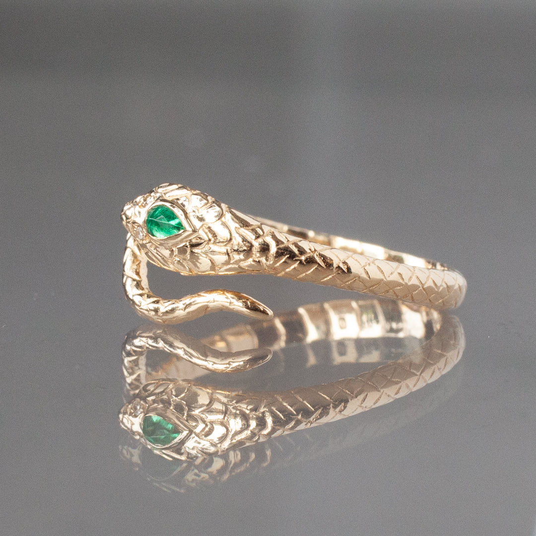 Coiled Cobra Ring - Diamond & Emerald