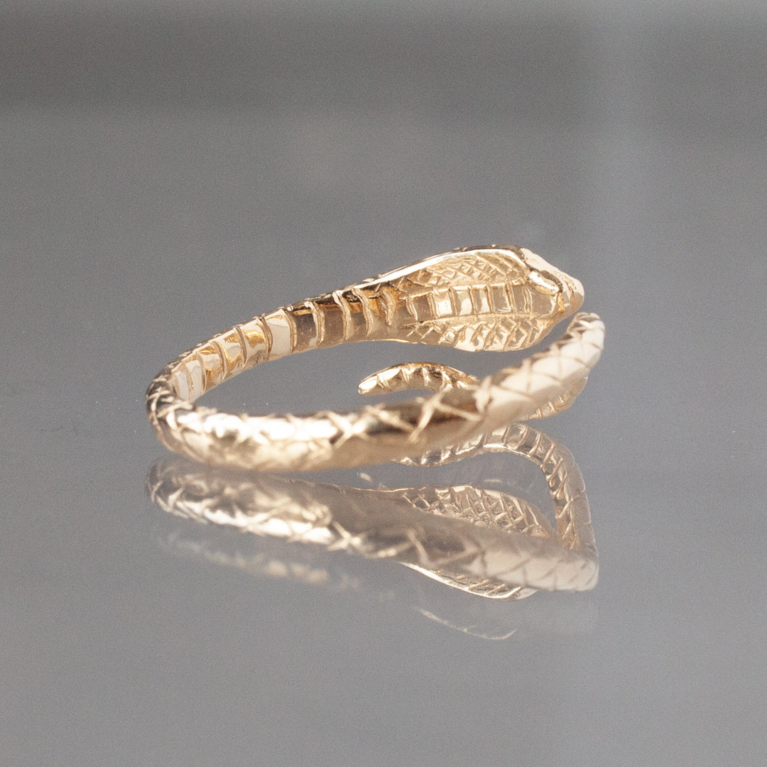 Coiled Cobra Ring - Diamond & Emerald