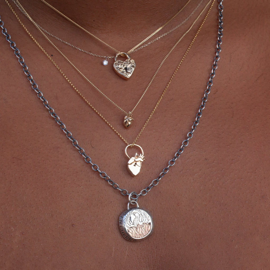 Oro En Paz Necklace