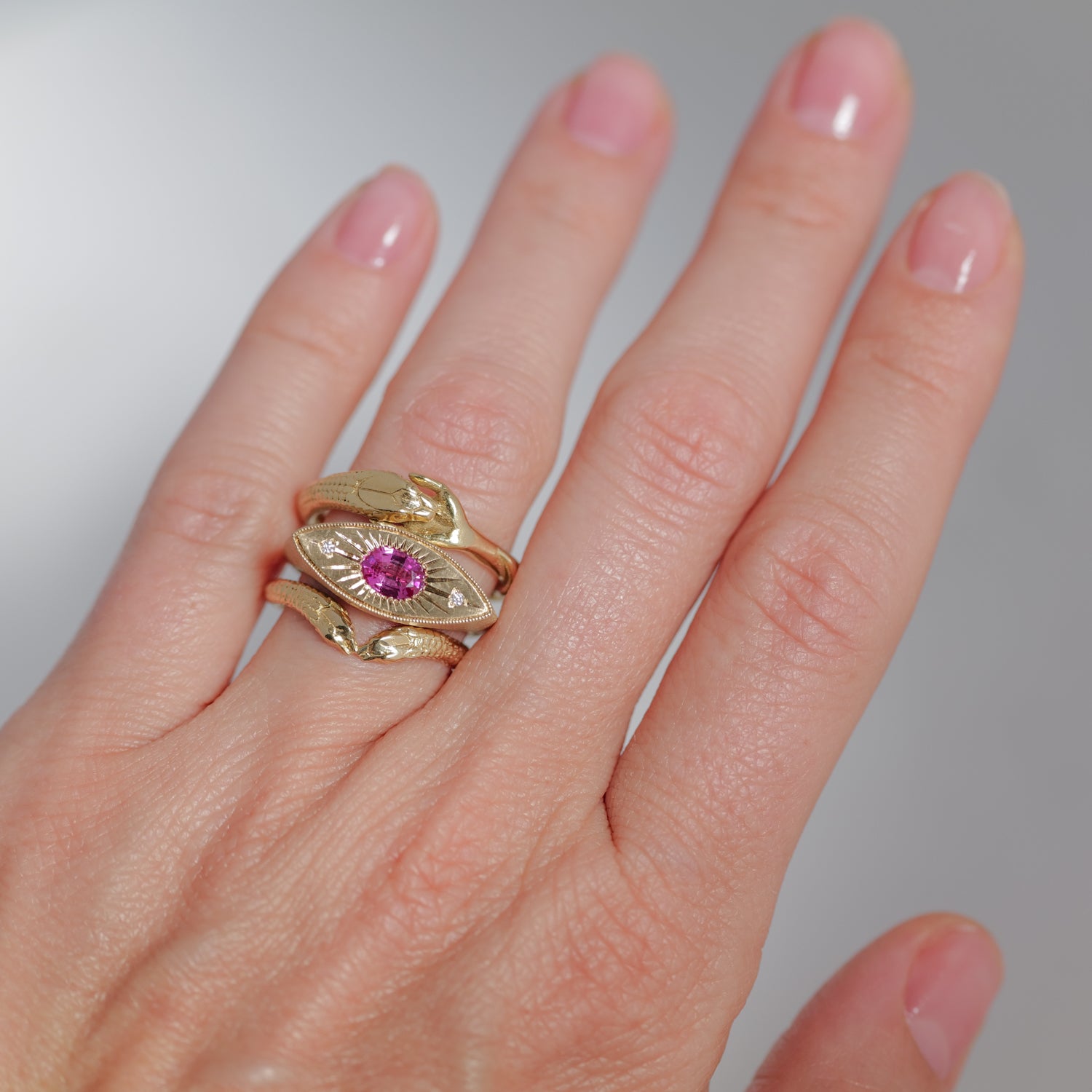 Resting Nagini Ring (G)
