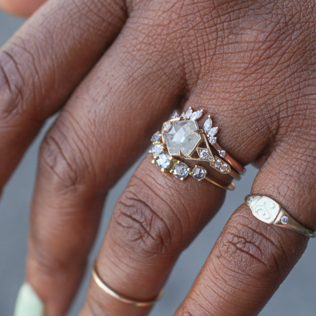 Casia Vestra Ring - Icy Grey Diamond