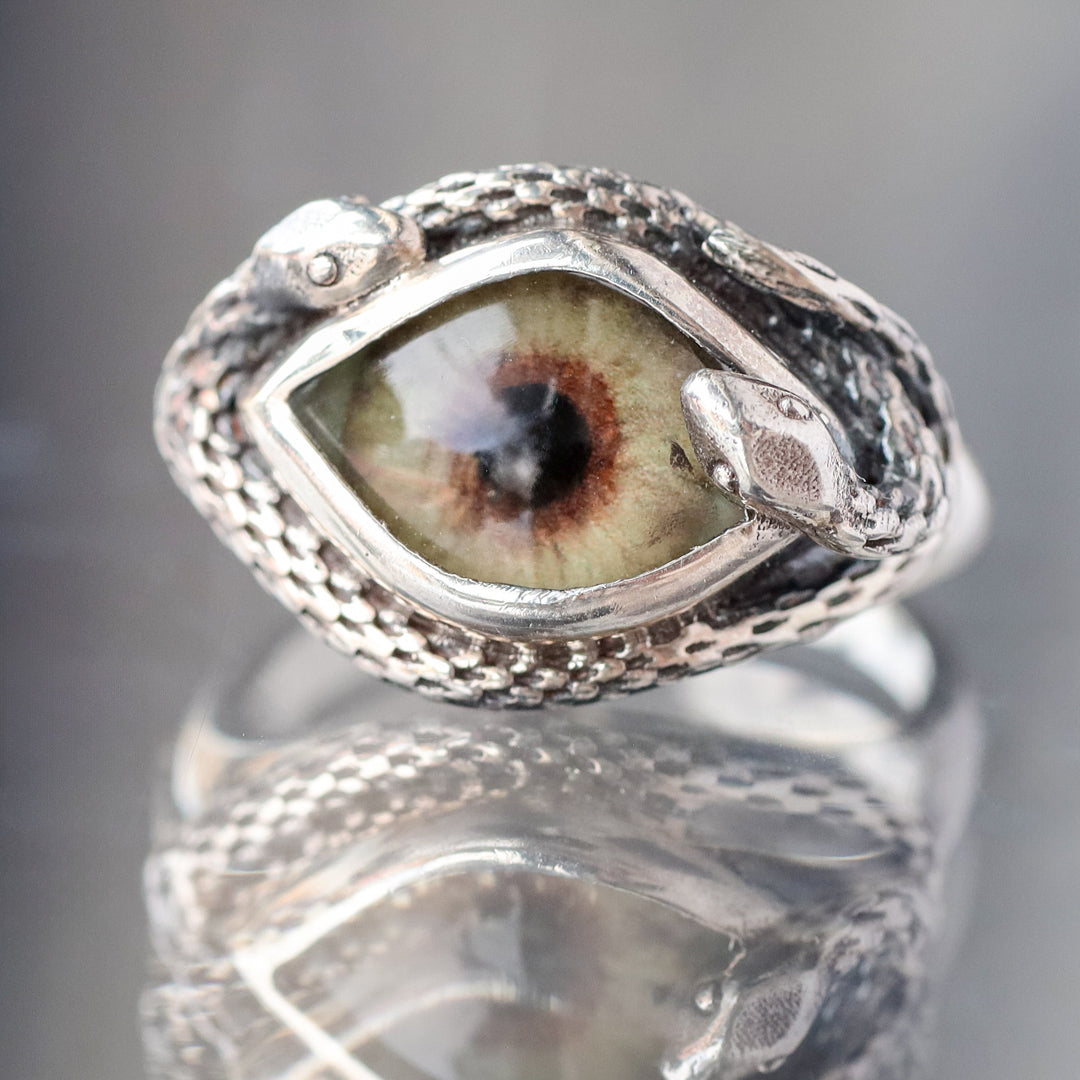 Ojo de Medusa Ring