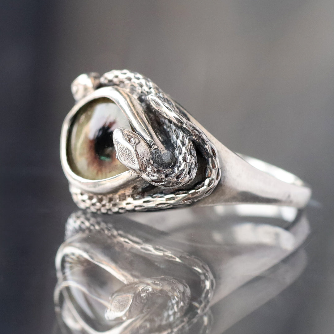 Ojo de Medusa Ring