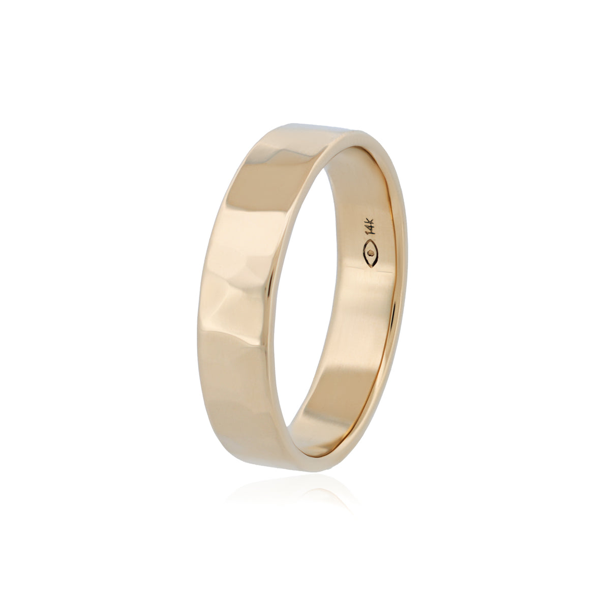 Fiat Lux Classic Flat Band (5mm) in 14k gold with a faceted exterior and a visible hallmark on the inside.