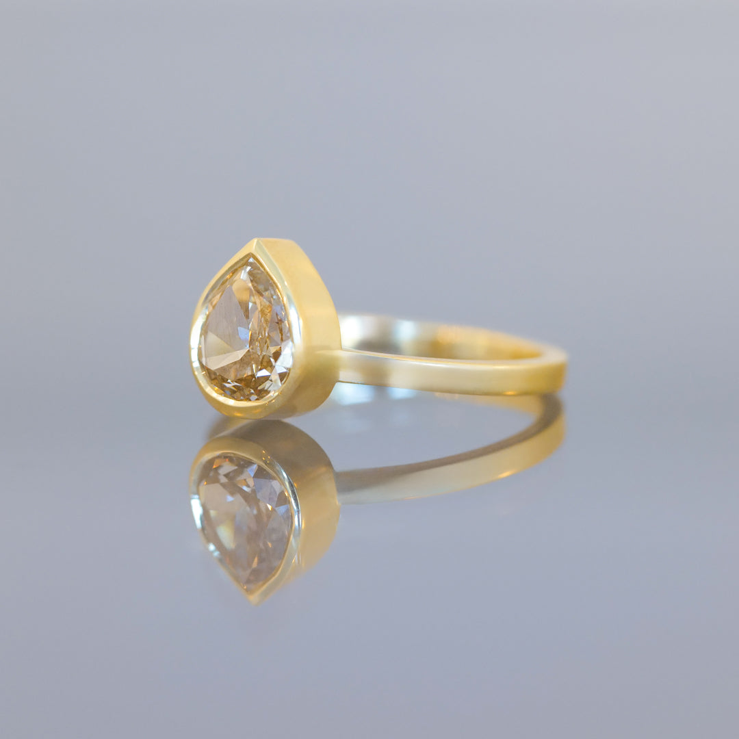 Cor Ring - Brilliant Peach Diamond