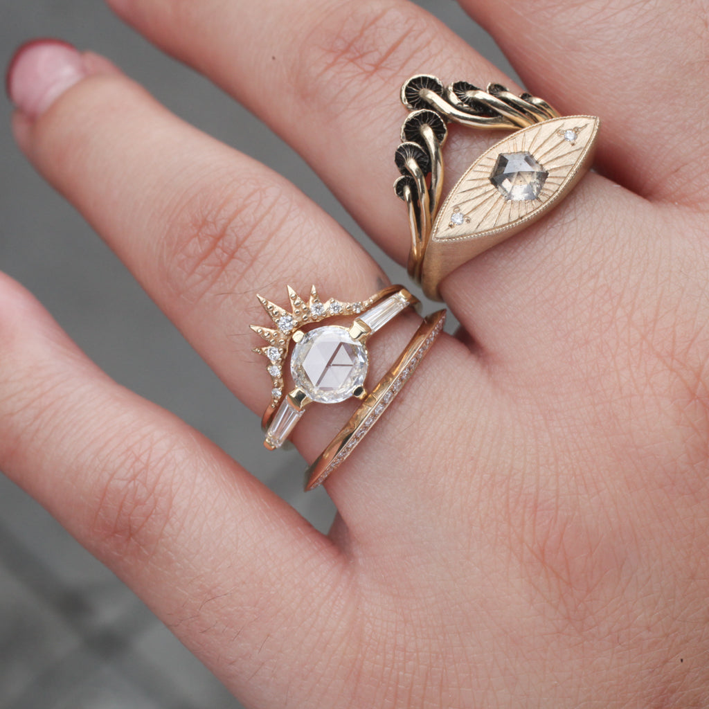 Petite Knife Edge Ring - Classic (2mm)