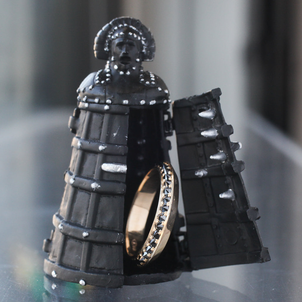 Iron Maiden Knife Edge Ring - Pavé (4mm)