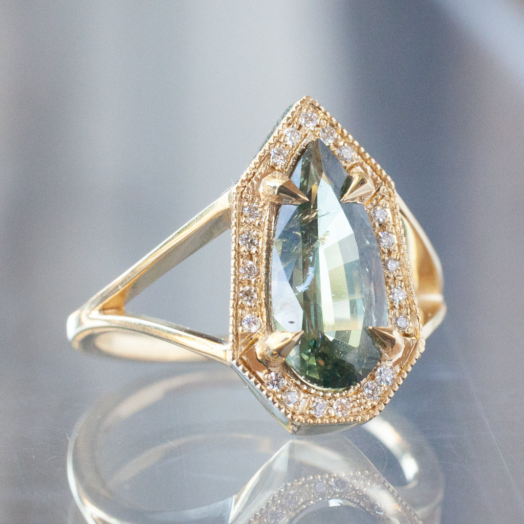 Grande Smokey Green Sapphire Phoebe