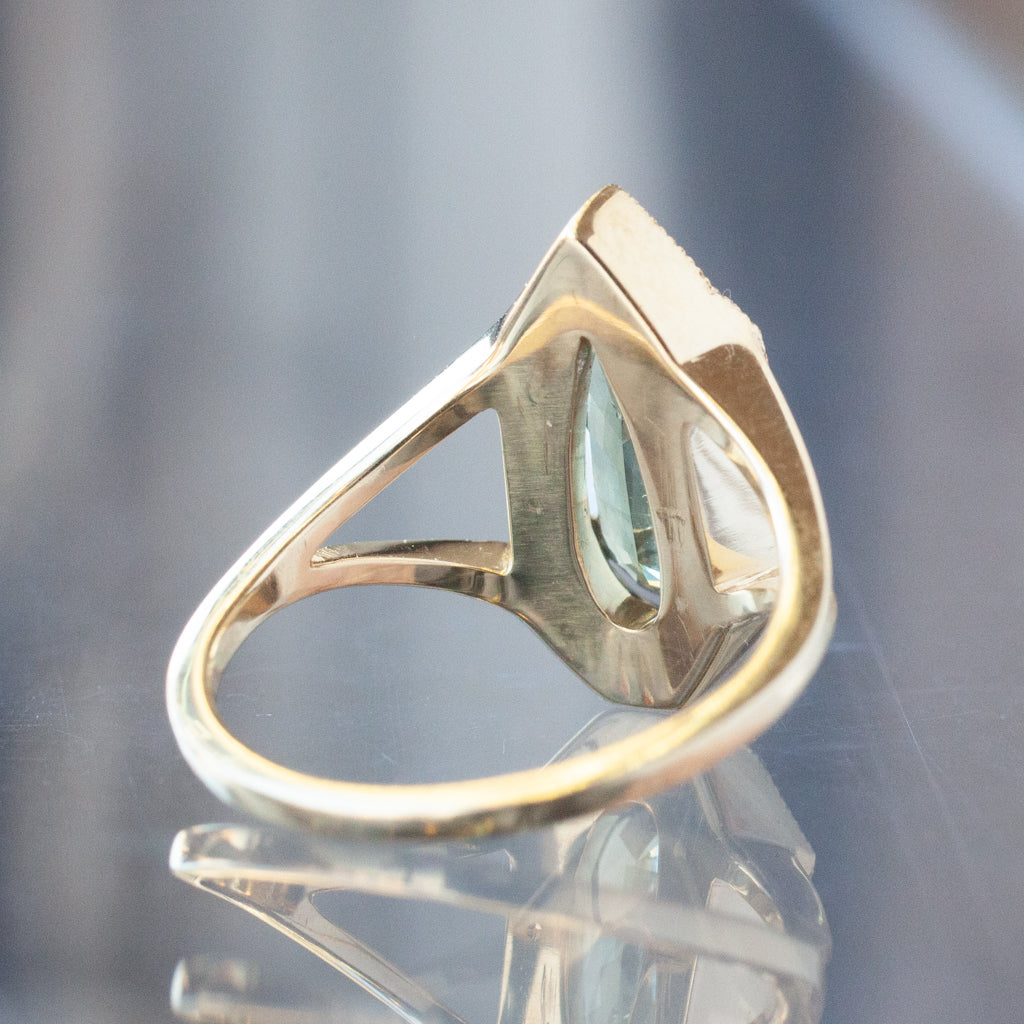 Grande Smokey Green Sapphire Phoebe