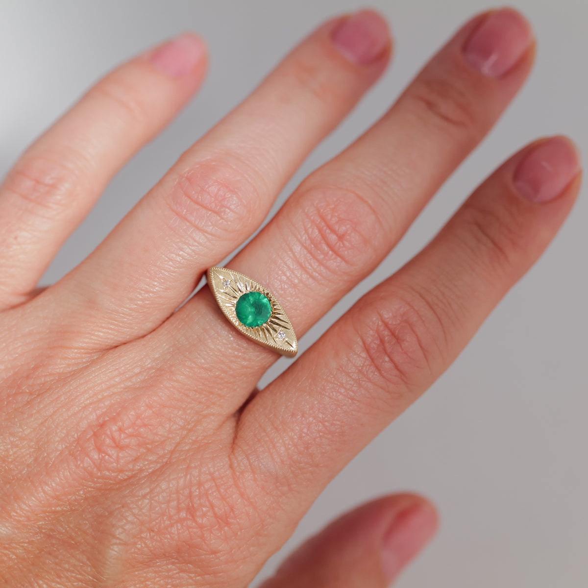 Brilliant Third Eye - Brazilian Emerald (0.56ct)