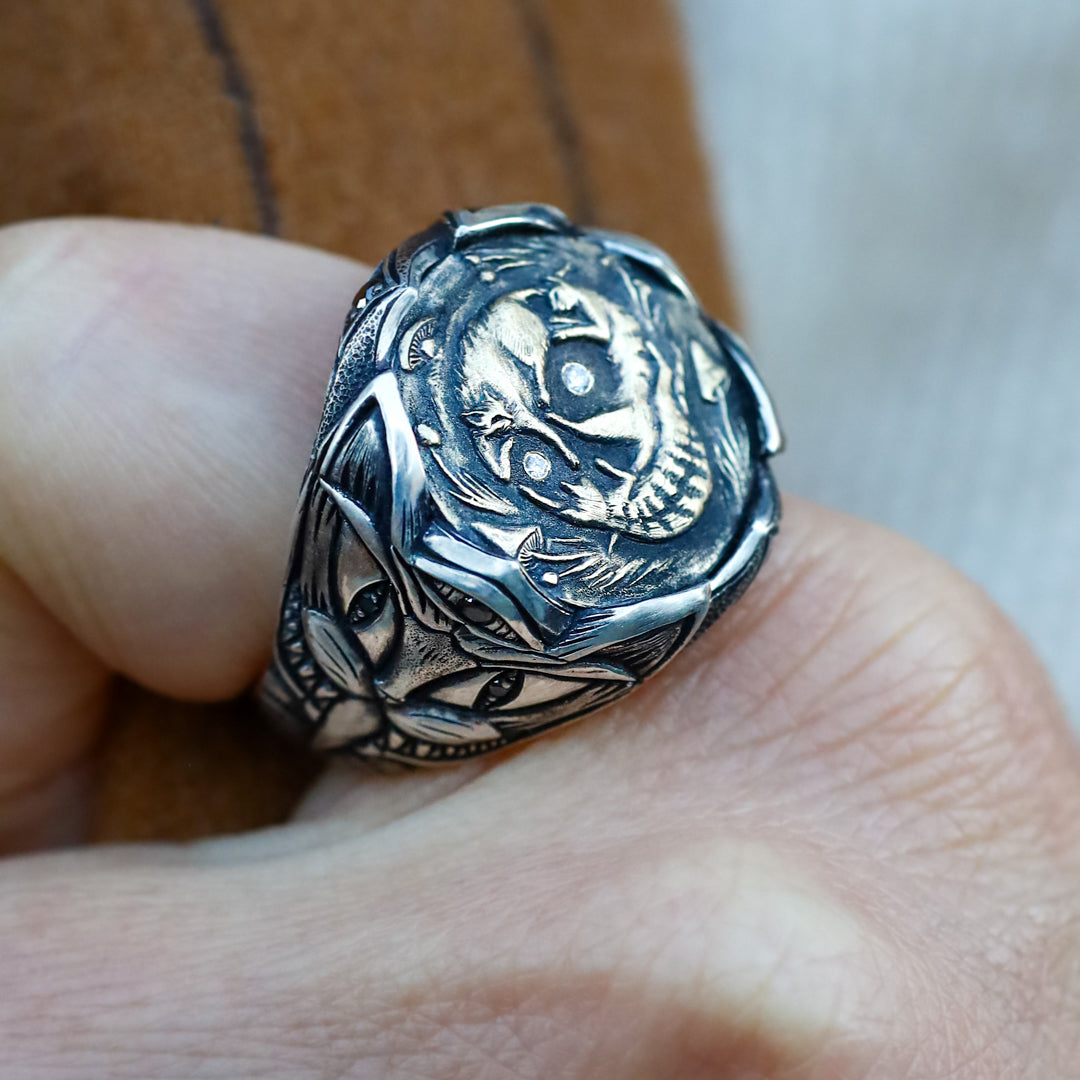 Meowmento Mori Ring