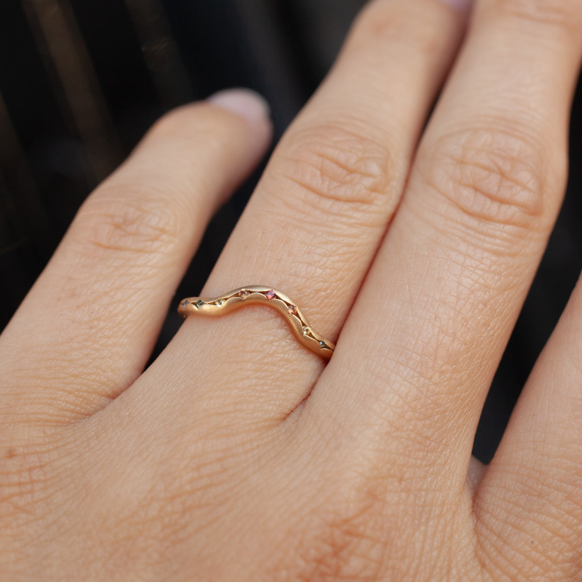 Rainbow Curved Scallop Band - 2mm
