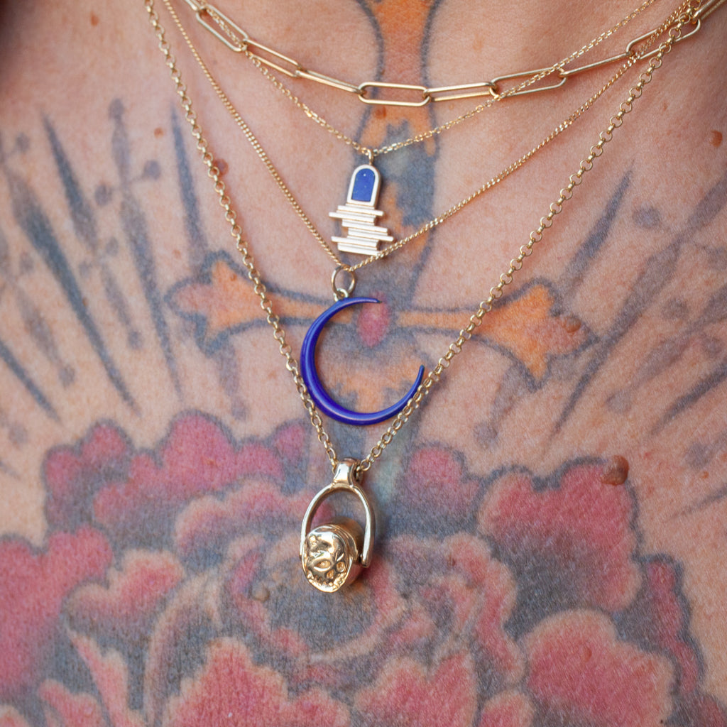 Secret Skull Sapphire Spinner Necklace