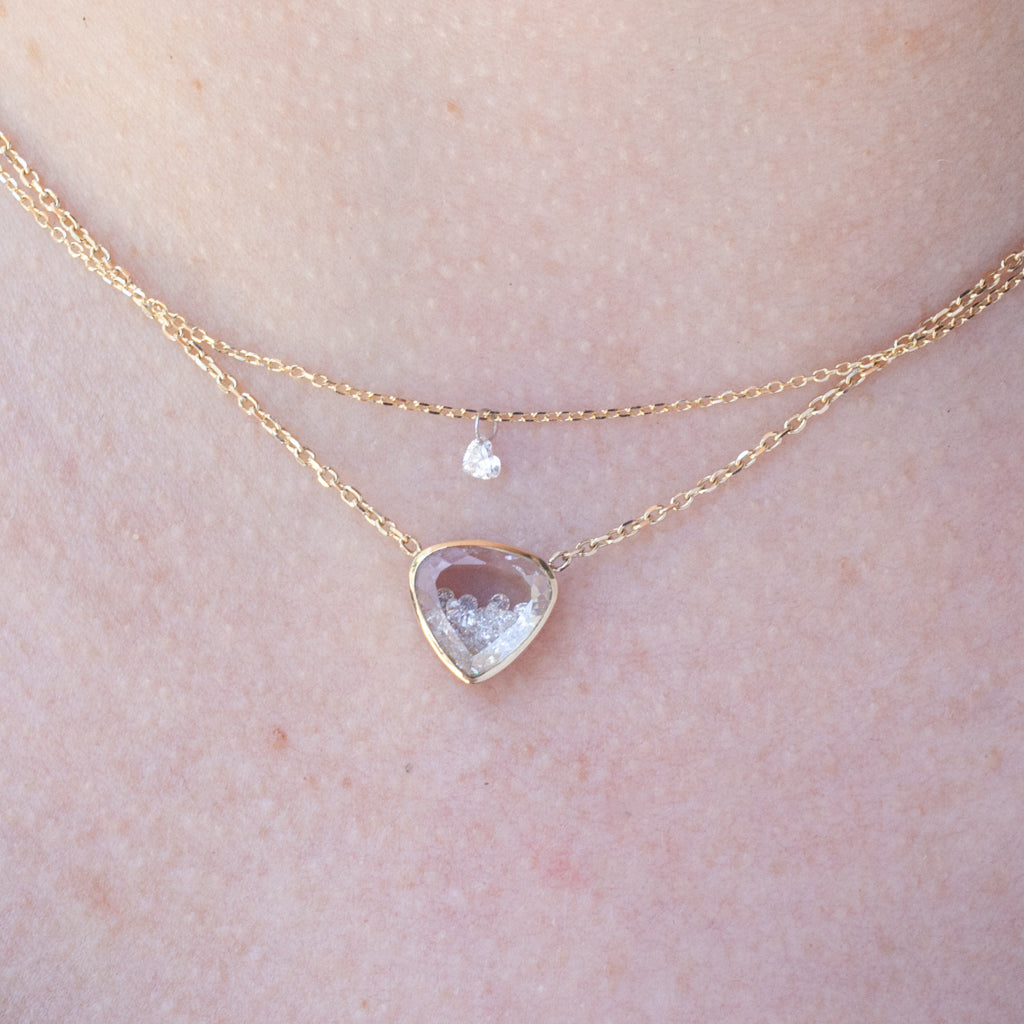 White Diamond Naipe Heartish Shaker Necklace