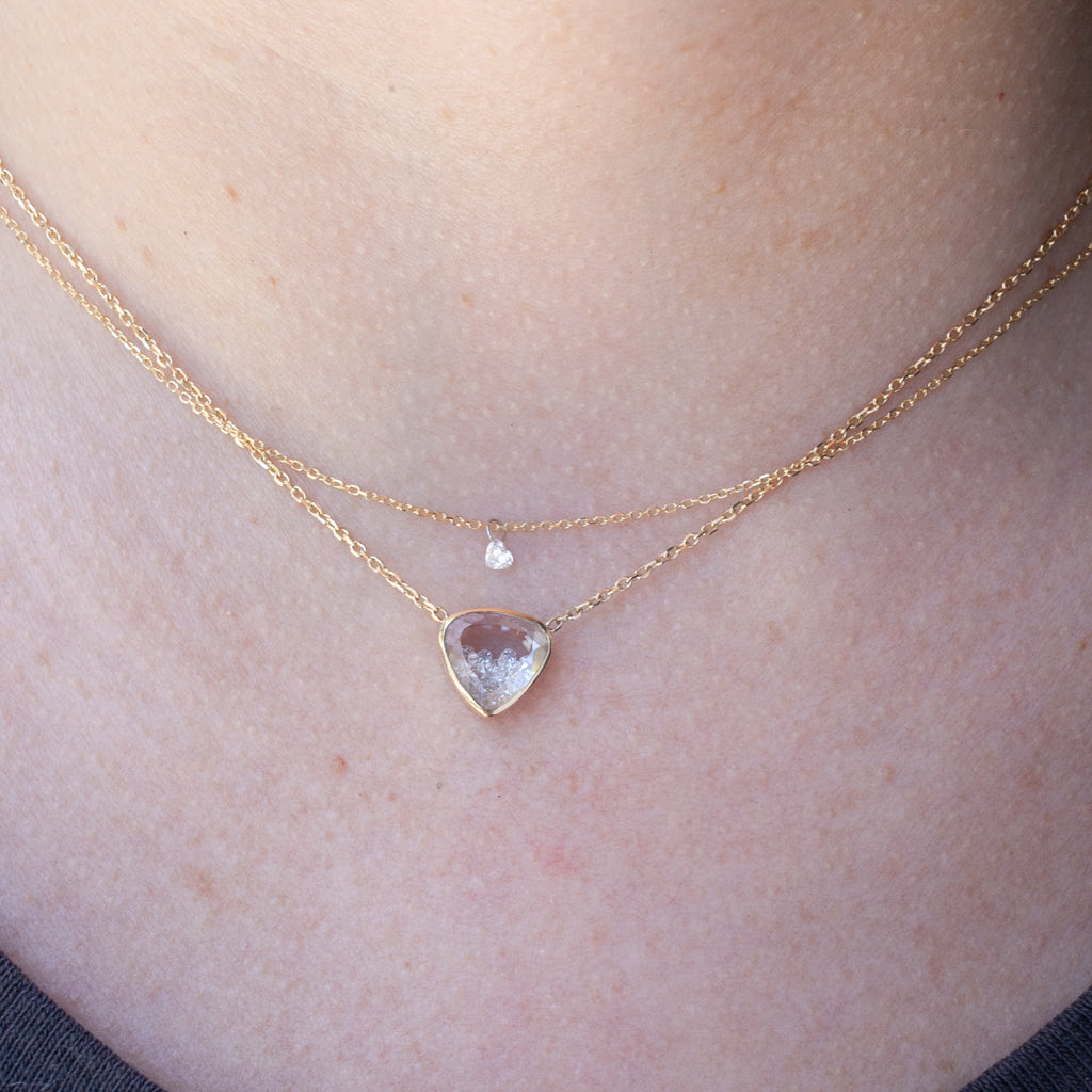 White Diamond Naipe Heartish Shaker Necklace