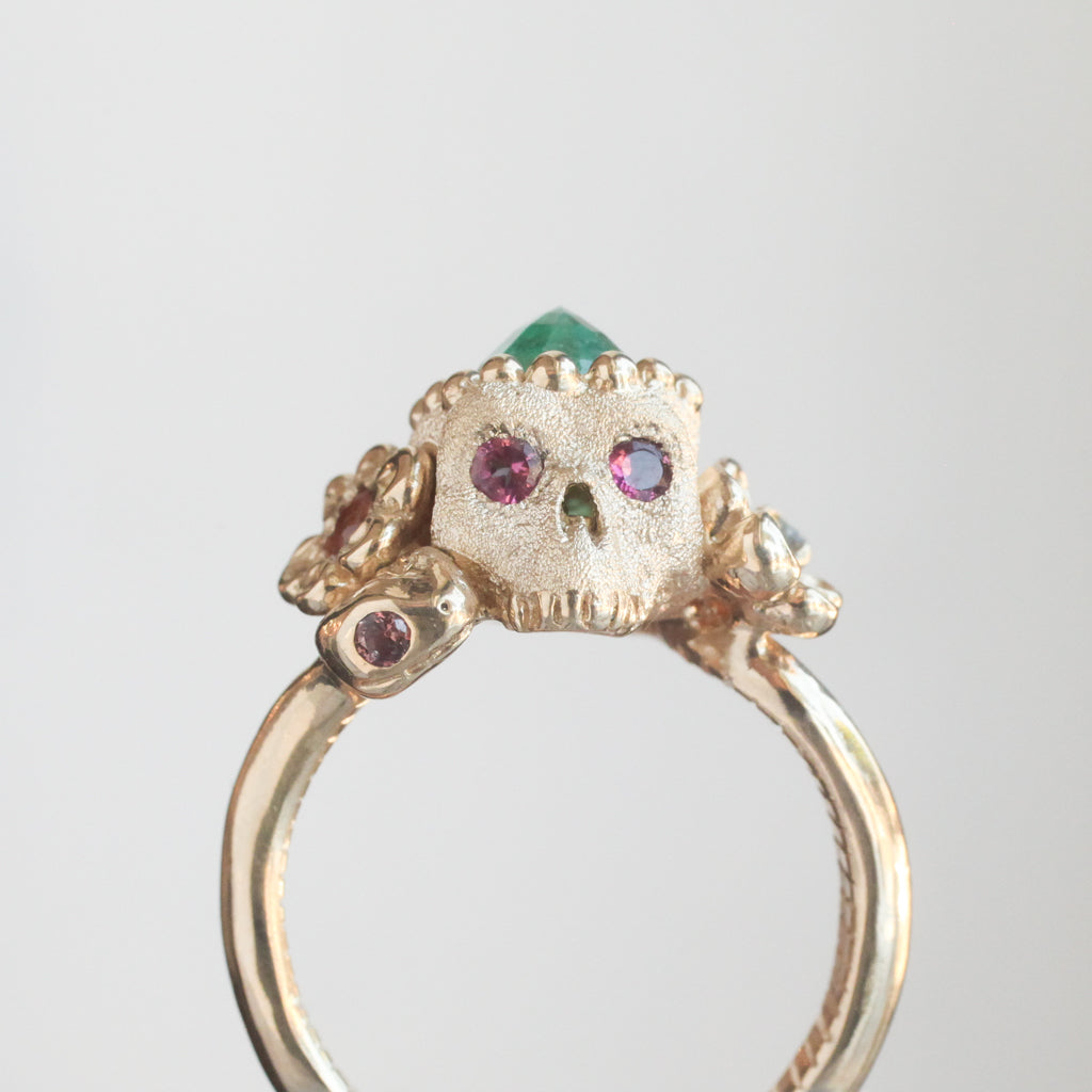 Colombian Emerald Nozarashi Skull Ring