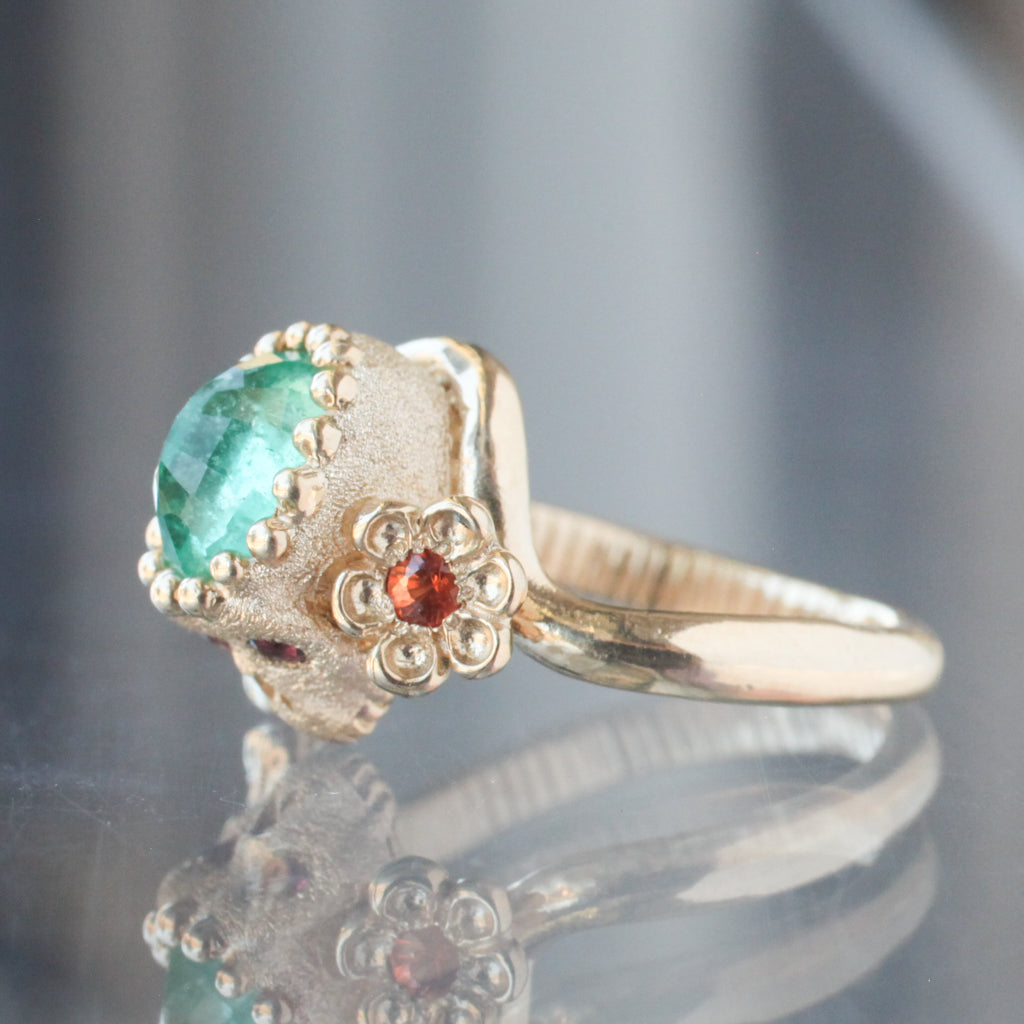 Colombian Emerald Nozarashi Skull Ring