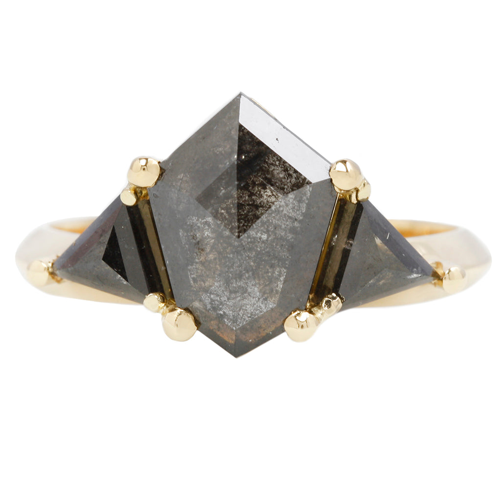 Caliburn Ring - Black Kite Cut Diamond (2.0ct)