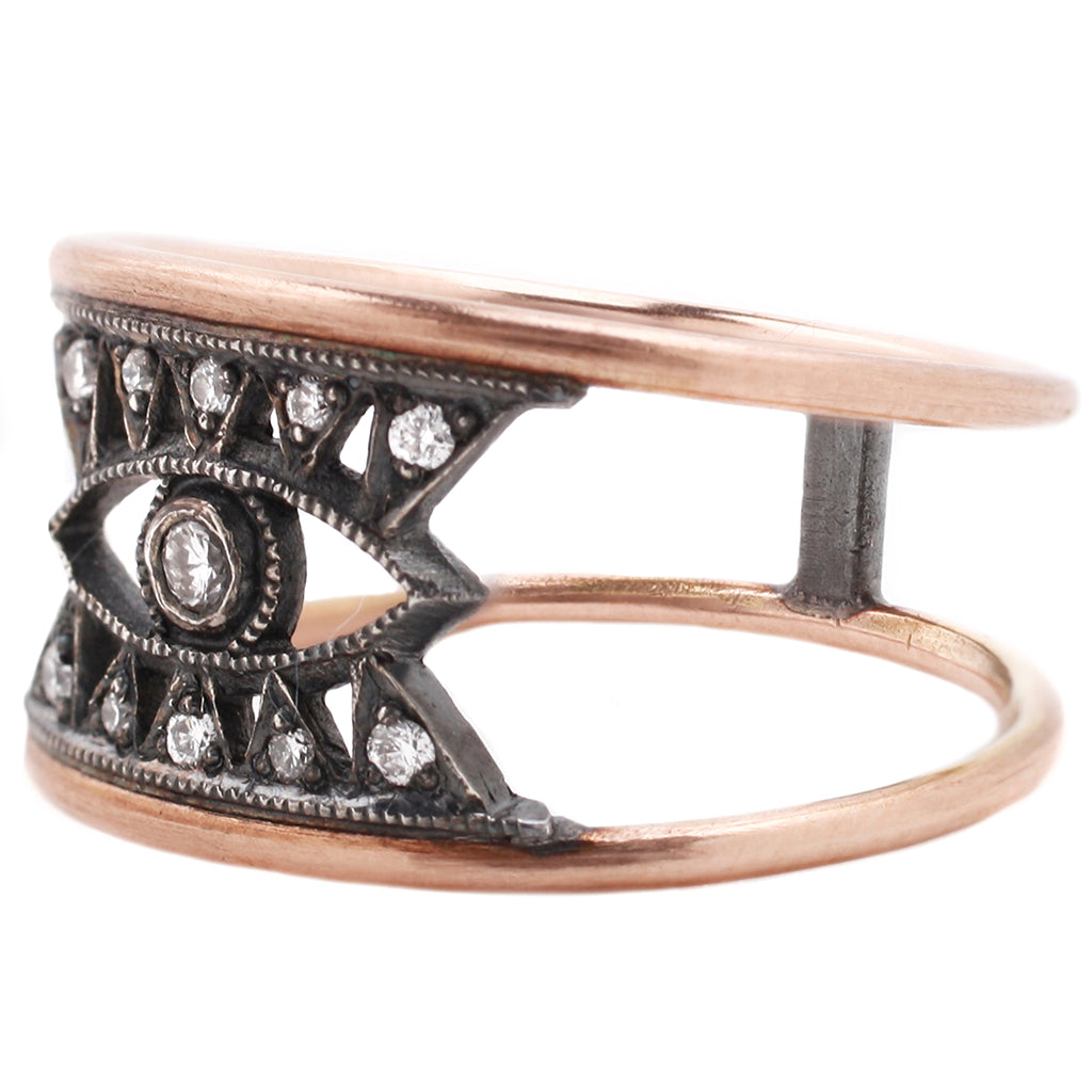 Nea Isis Ring