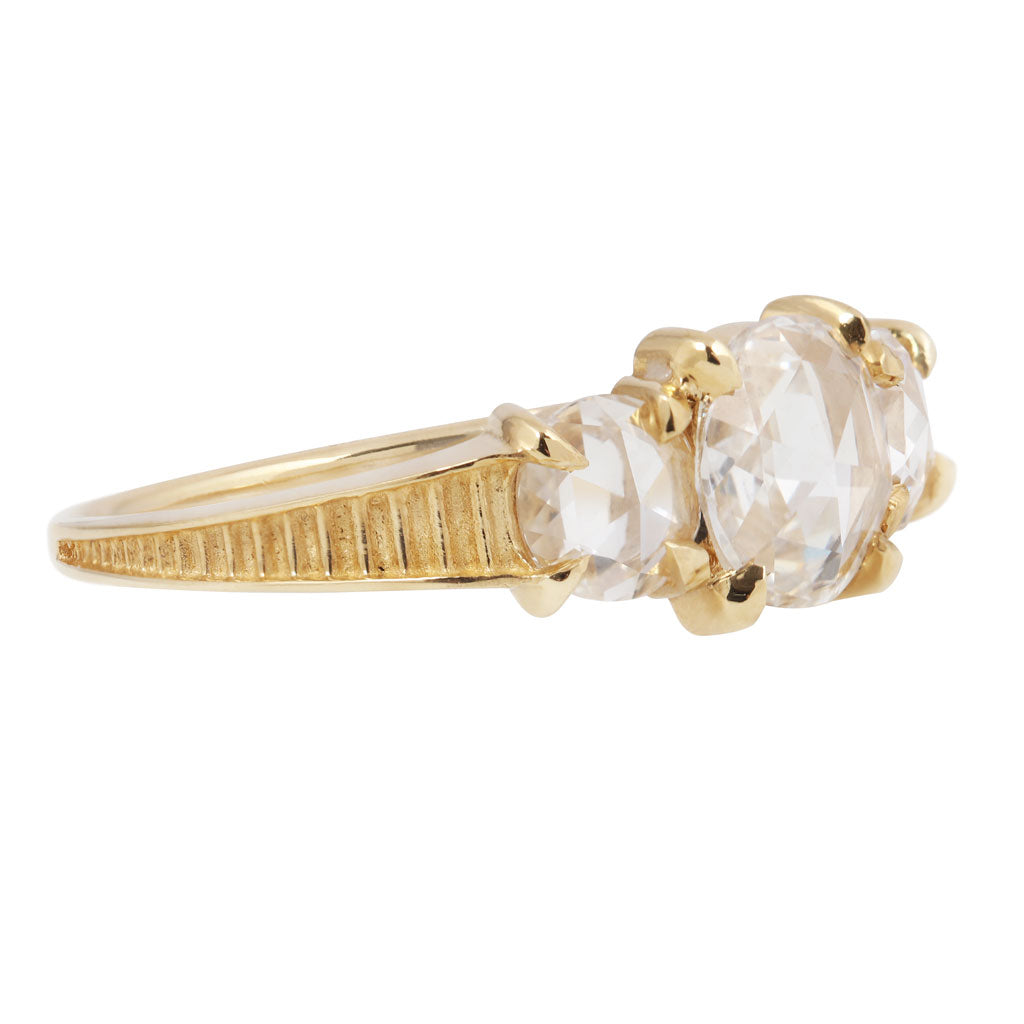 Grande Temple Ring - White Round Diamond