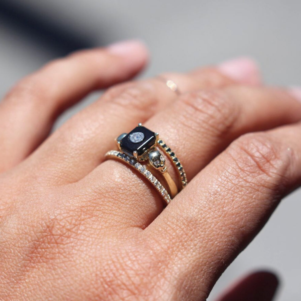 Skulls Ring - Diamond & Onyx