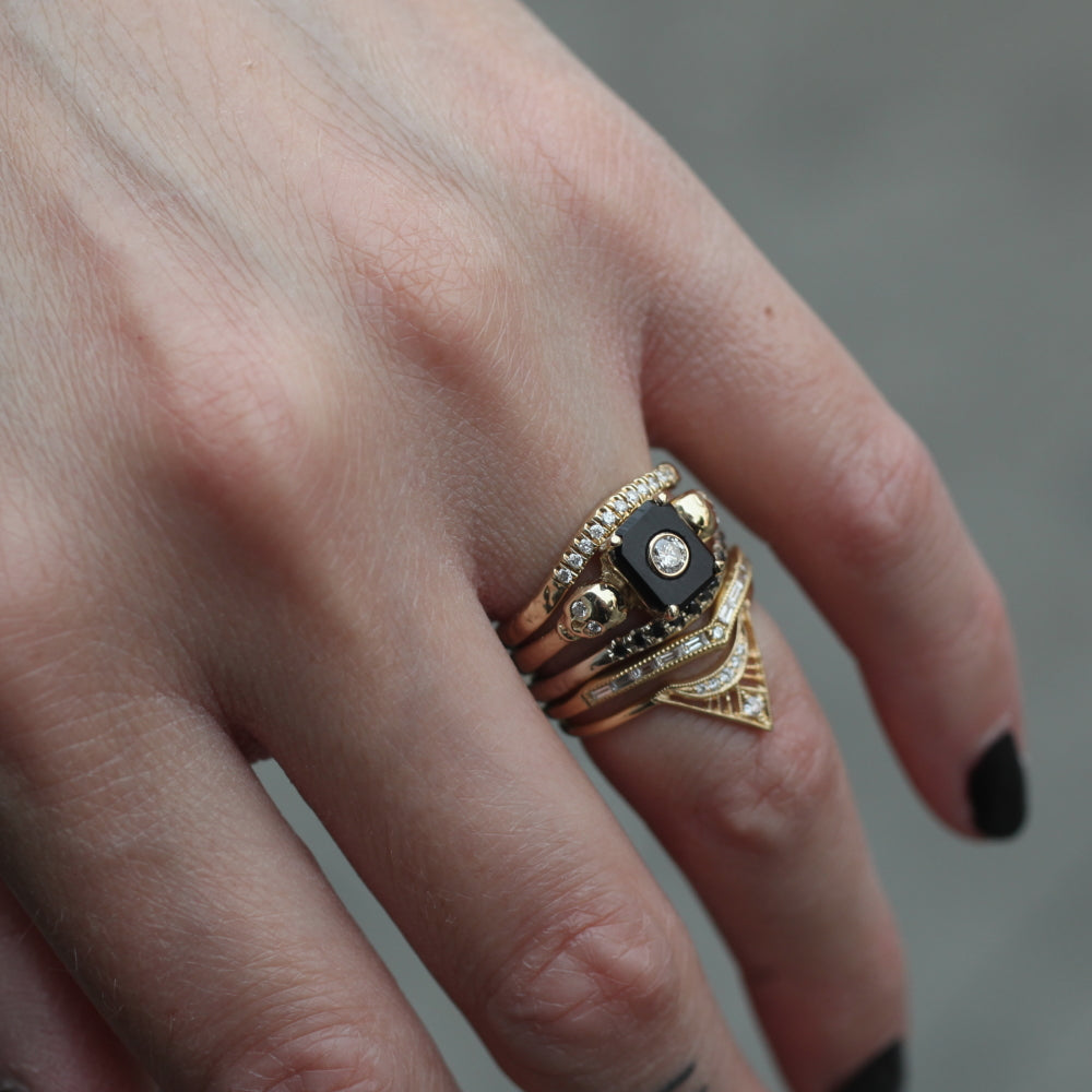 Skulls Ring - Diamond & Onyx