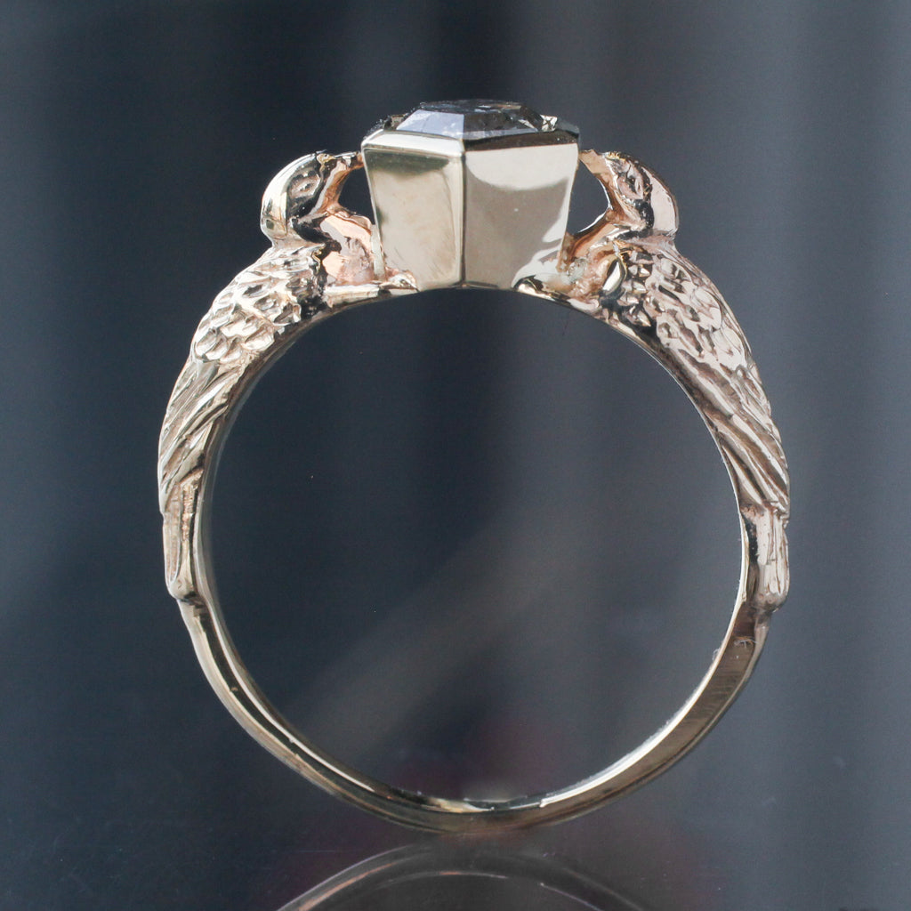 Avis Amour Hexagon Diamond Ring